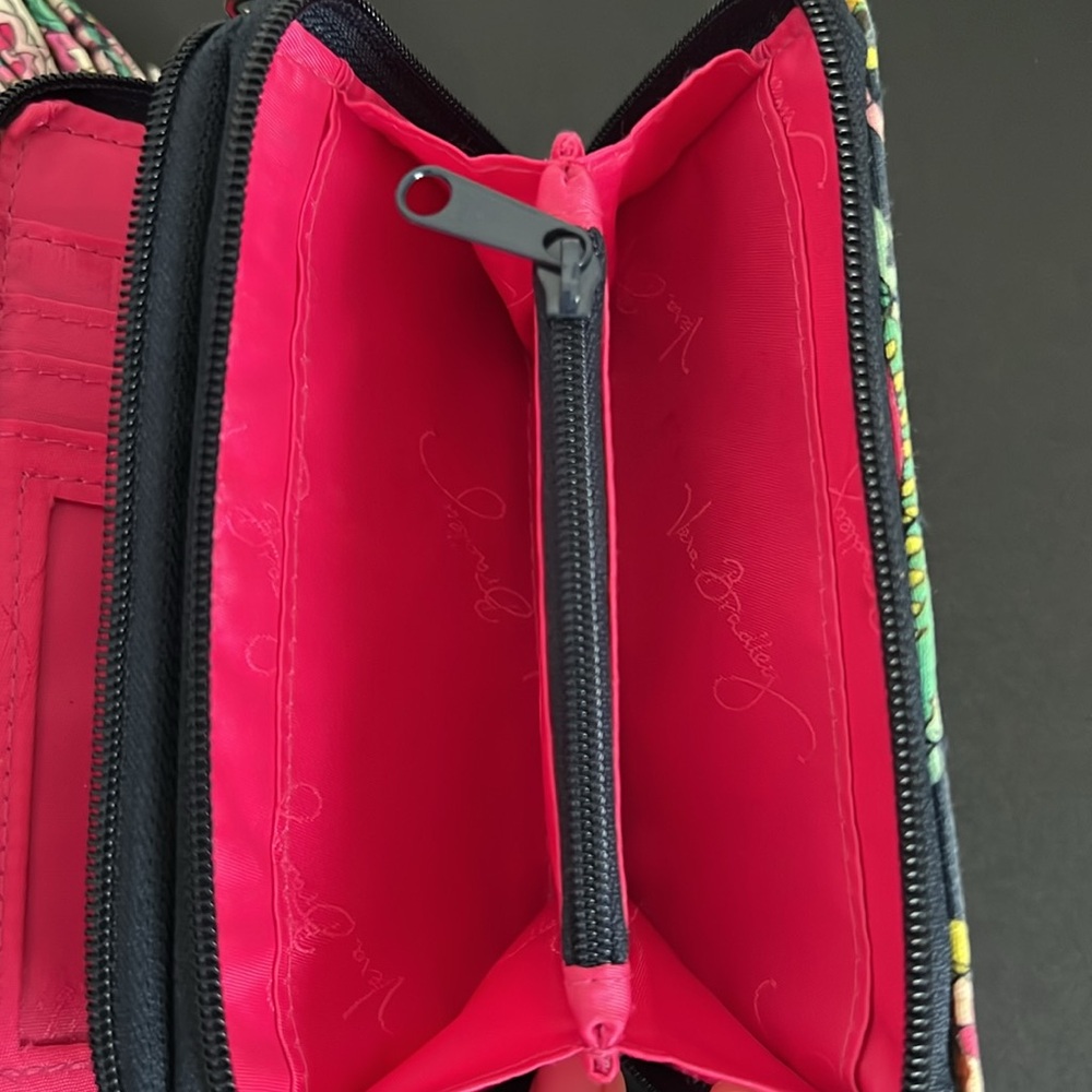 Vera Bradley Small Crossbody NWOT - Picture 5 of 6